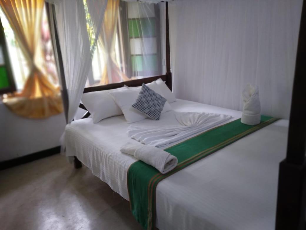 Grand Villa Hikkaduwa Exterior photo